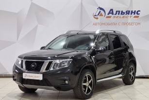 NISSAN TERRANO