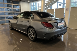 MERCEDES-BENZ C