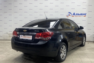 CHEVROLET CRUZE