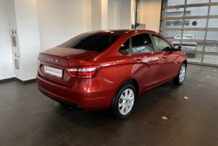 LADA VESTA