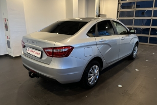 LADA VESTA