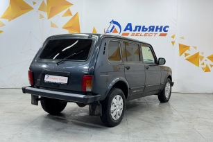 LADA 2131 (4X4)