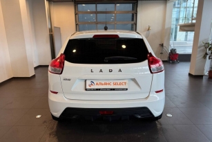 LADA XRAY