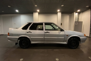 LADA 2115