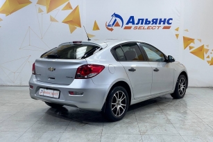 CHEVROLET CRUZE