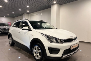 KIA RIO X-LINE