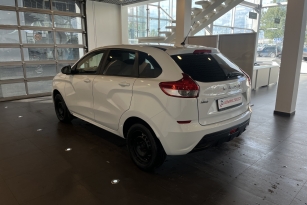 LADA XRAY