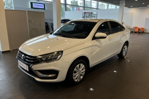 LADA VESTA