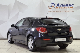 CHEVROLET CRUZE