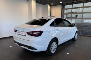 LADA VESTA