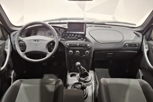 LADA NIVA TRAVEL