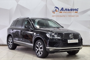 VOLKSWAGEN TOUAREG