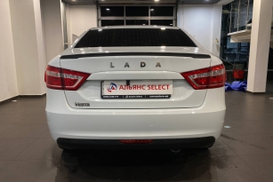LADA VESTA