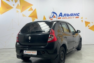 RENAULT SANDERO