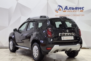 RENAULT DUSTER
