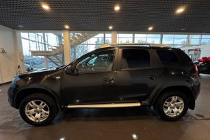 NISSAN TERRANO
