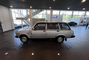 LADA 2104