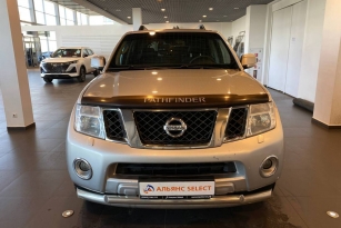 NISSAN PATHFINDER