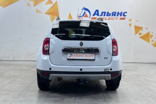 RENAULT DUSTER
