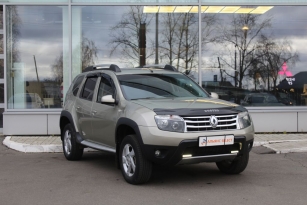 RENAULT DUSTER