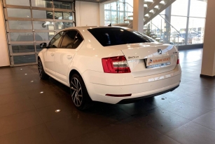 SKODA OKTAVIA