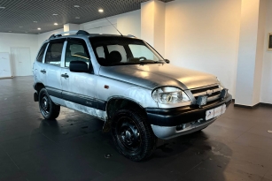 CHEVROLET NIVA