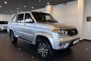 UAZ PICKUP