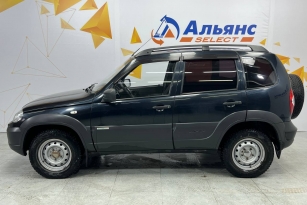 CHEVROLET NIVA