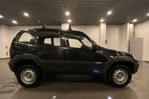 CHEVROLET NIVA