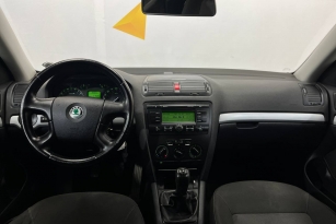 SKODA OKTAVIA