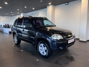 CHEVROLET NIVA