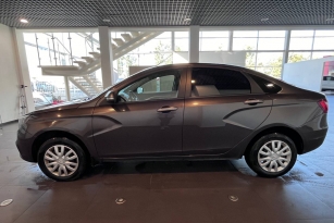 LADA VESTA