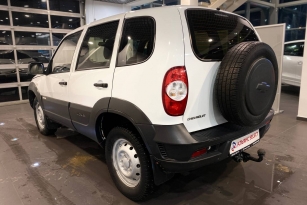 CHEVROLET NIVA
