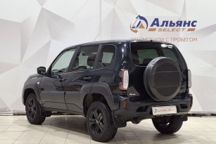 LADA NIVA TRAVEL