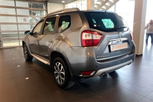 NISSAN TERRANO