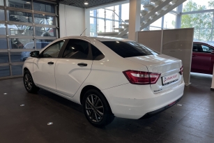 LADA VESTA