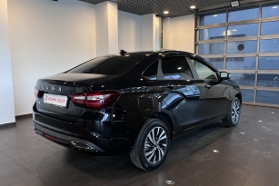 LADA VESTA