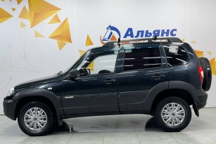 CHEVROLET NIVA