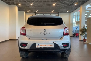 RENAULT SANDERO STEPWAY