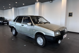 LADA 2109