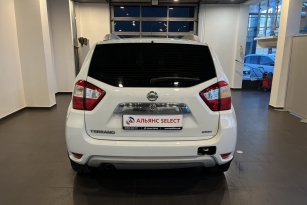 NISSAN TERRANO