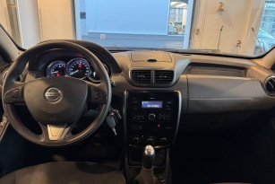NISSAN TERRANO