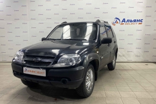 CHEVROLET NIVA