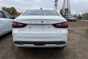 LADA VESTA