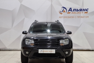 RENAULT DUSTER