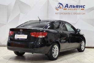 KIA CERATO