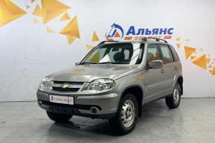 CHEVROLET NIVA