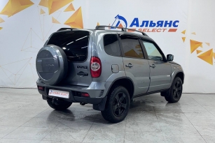 CHEVROLET NIVA