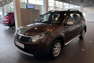 RENAULT SANDERO