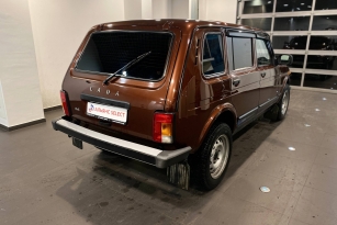 LADA 2131 (4X4)